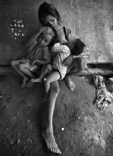 1 - JOVEN MADRE