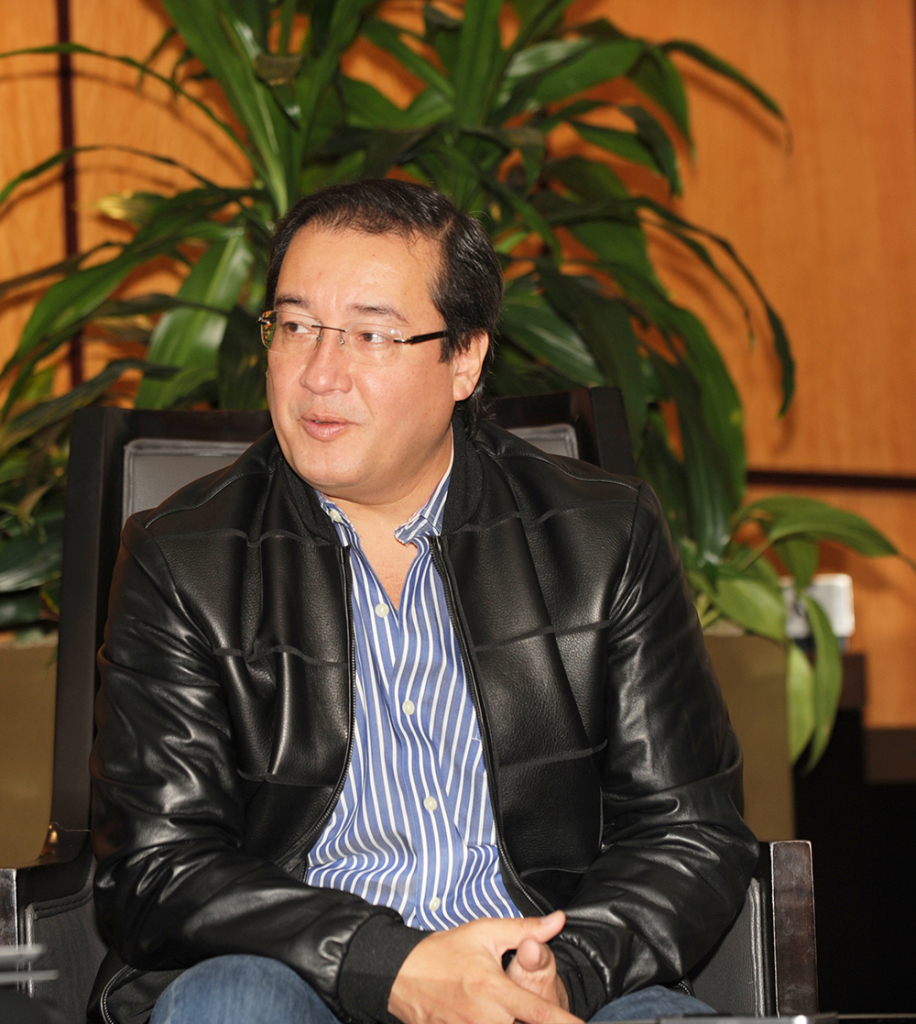 El fiscal general Luis Martínez durante un viaje a Washington, DC a finales de 2014.