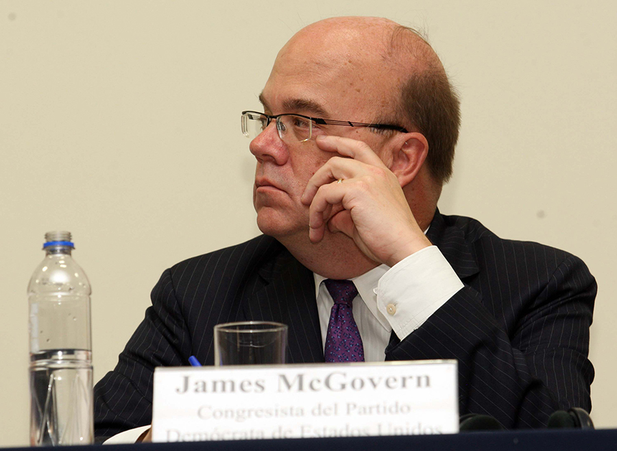 James McGovern durante ponencia en la UCA. Foto de Francisco Campos.