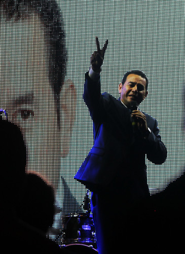 jimmy morales-4