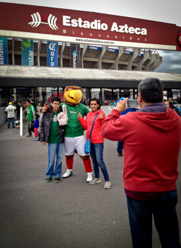 Afición en el azteca