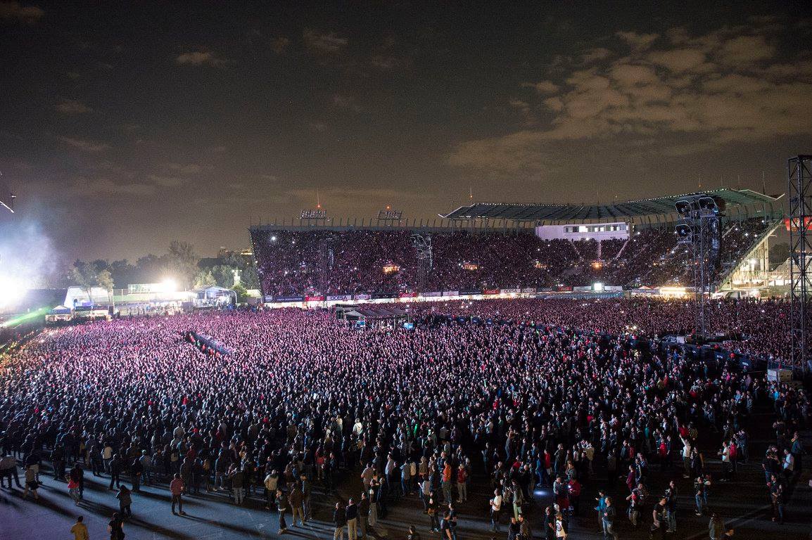 Impresionante asistencia de público en el concierto de Pearl Jam en México. Foto de Chino Lemus/Cortesía de OCESA.