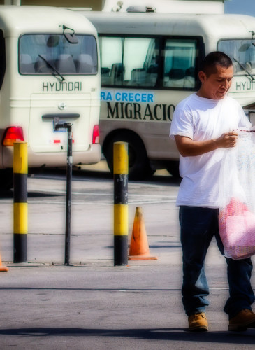 Deportados, El Salvador, Revista FACTUM
