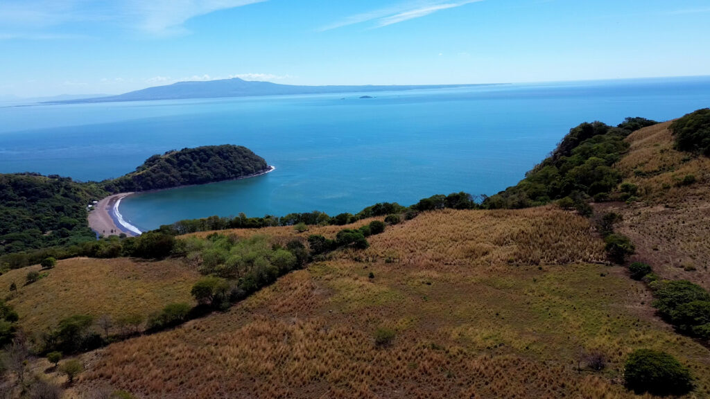 Majahual es una playa paradisíaca en forma de medialuna. Las propiedades que la rodean ya pertenecen a ATAN, que adquirió al menos cuatro terrenos en el cantón Guerrero, con una extensión total de 25.8 hectáreas.Foto: API